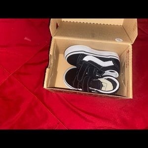 Lightly worn toddler girl shoes